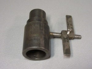 Takajarrukenkien keskitystyökalu