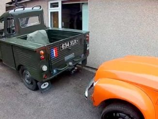 4 sylinterinen Acadiane and 2CV Outback Pick-Up