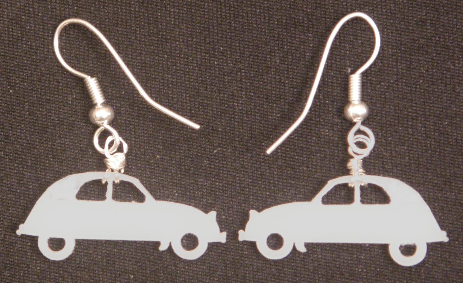 2cv-old-earrings-HR