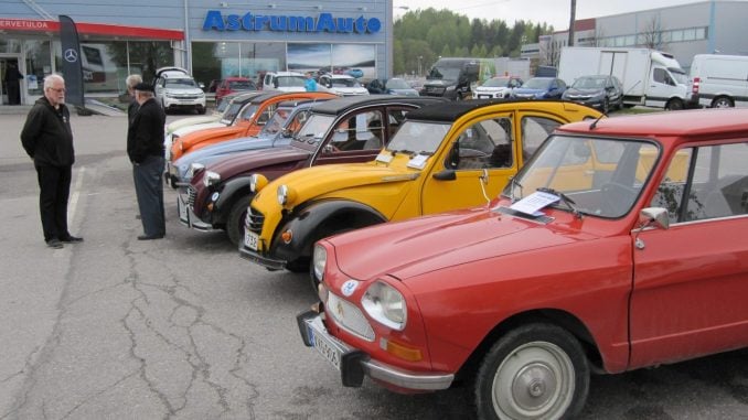Turun jaos osallistui harrasteautotapahtumaan Salon Astrun Autossa Turun jaos osallistui harrasteautotapahtumaan Salon Astrun Autossa